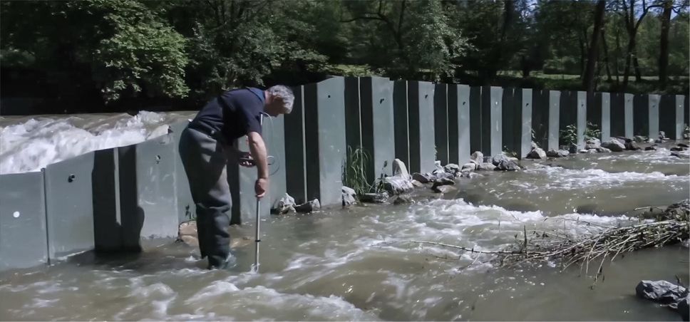 Höntzsch-Flow velocity measurement in flowing waters such as streams and rivers
